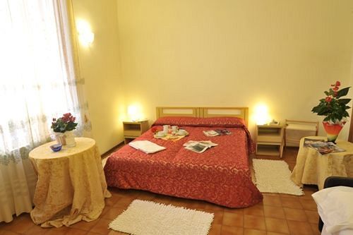 Hotel Delizia Genovese Монтекатини-Терме Экстерьер фото